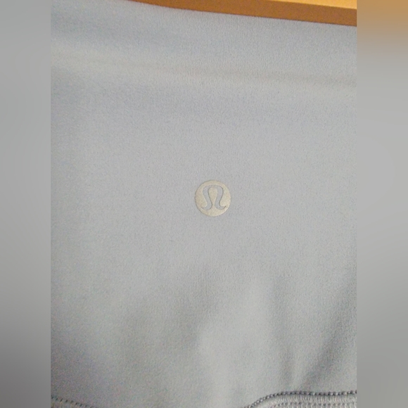 Lululemon Align High Rise Crop Sz 10 - Picture 4 of 6
